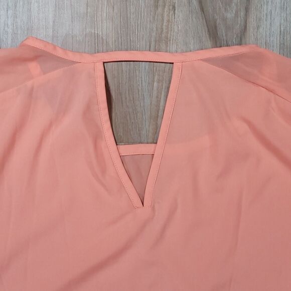 🔹️Banana Republic Coral Peach Semi-Sheer Top Small - Picture 5 of 10